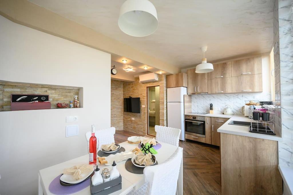 Sunset Luxury Apartment Varna Exterior foto